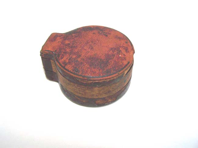 A 19th century cased pocket Barometer, Prismatic Compass and Thermometer circa 1865 — image 3